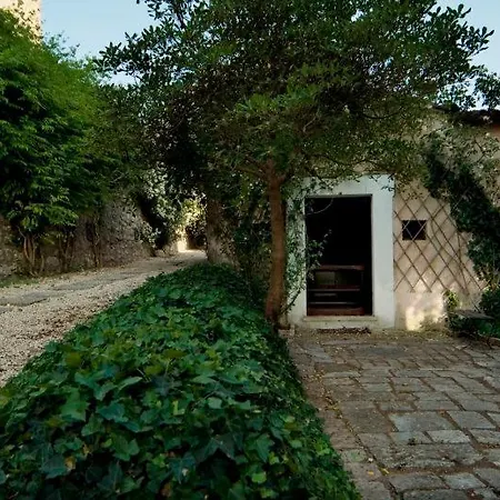 Sleeps 12 With Pool Air Con And Wifi וילה Frontignano