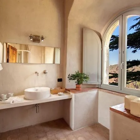 Sleeps 12 With Pool Air Con And Wifi וילה