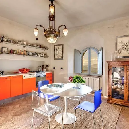 Sleeps 12 With Pool Air Con And Wifi Frontignano